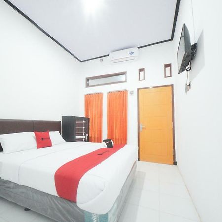 Reddoorz Syariah Near Mall Roxy Banyuwangi 2 Banyuwangi (East Java) Exterior foto