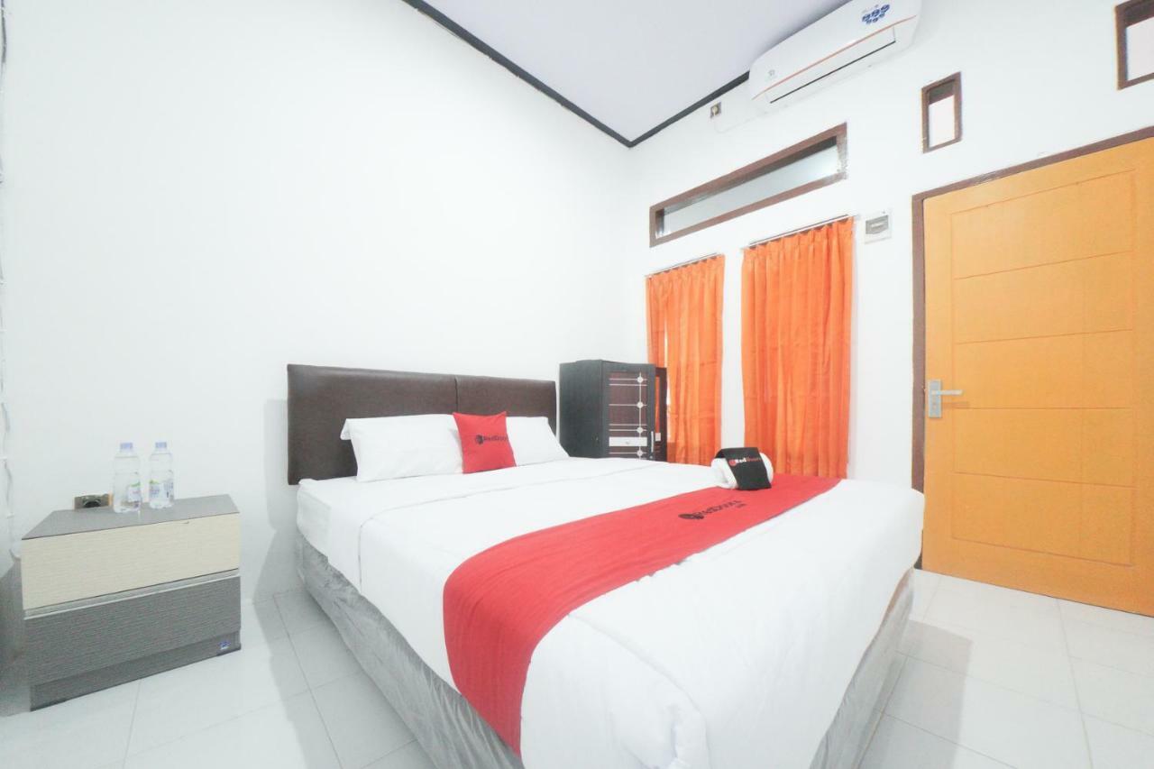 Reddoorz Syariah Near Mall Roxy Banyuwangi 2 Banyuwangi (East Java) Exterior foto