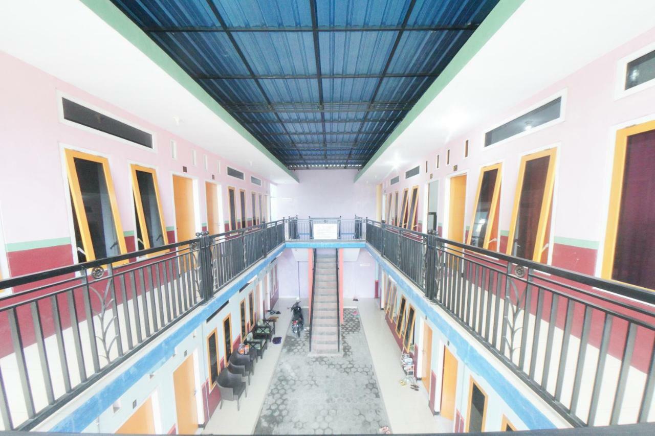 Reddoorz Syariah Near Mall Roxy Banyuwangi 2 Banyuwangi (East Java) Exterior foto